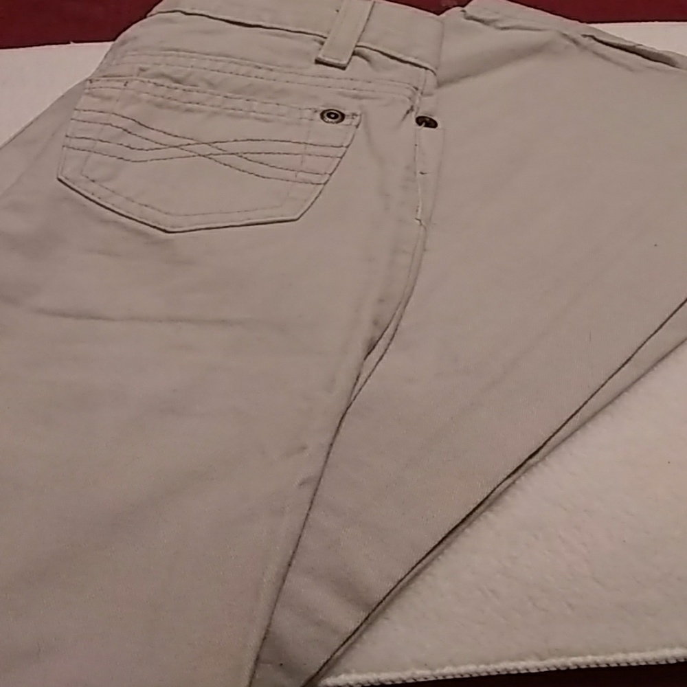 💥💥 DONATED Khaki Pants DONATED💥💥
